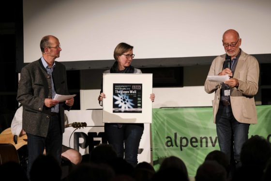 https://www.bergfilm-tegernsee.de/wp-content/uploads/2018/11/Bergfilmfestival-Sieger-klein_72-560x374.jpg
